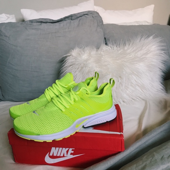 lime green presto nike